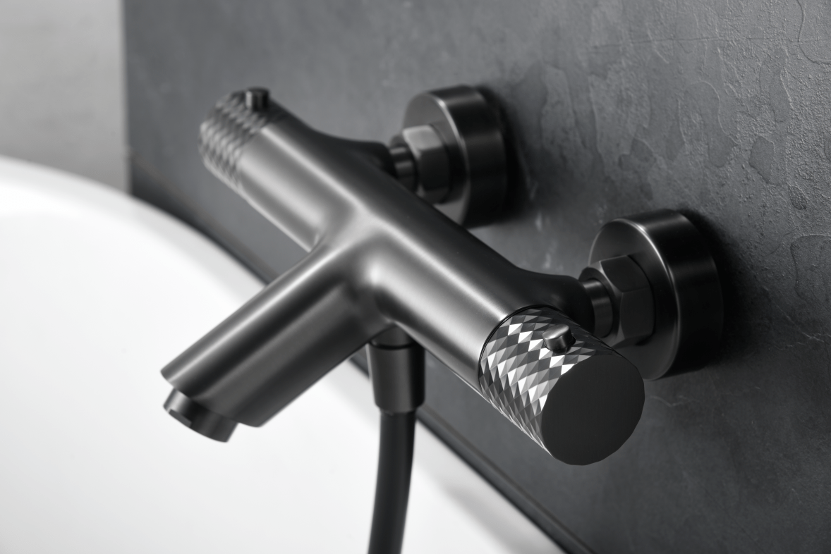 Imex - Kit baño/ducha termostático Génova black gun metal - BricoandPool